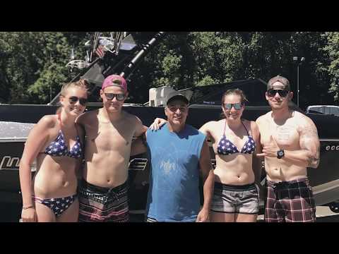 Vince Castronovo's Custom Built Malibu 23 LSV