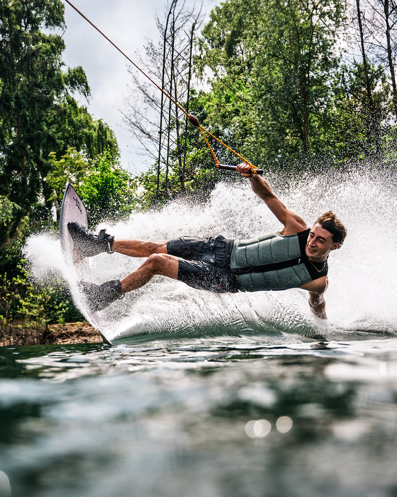 Follow Section Men's Impact Vest - Black/Petina