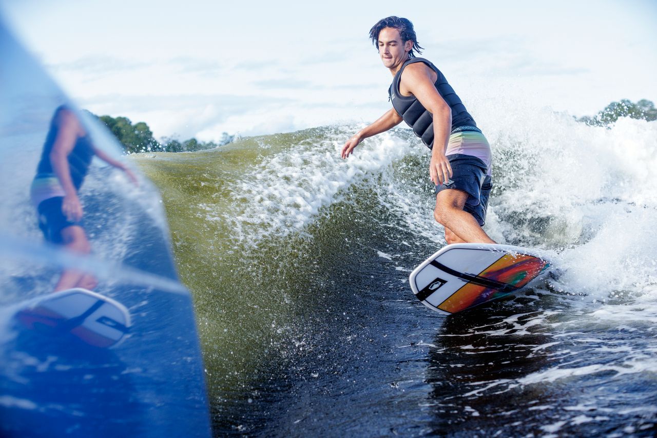 Liquid Force Twin Turbo Wakesurf Board 2026