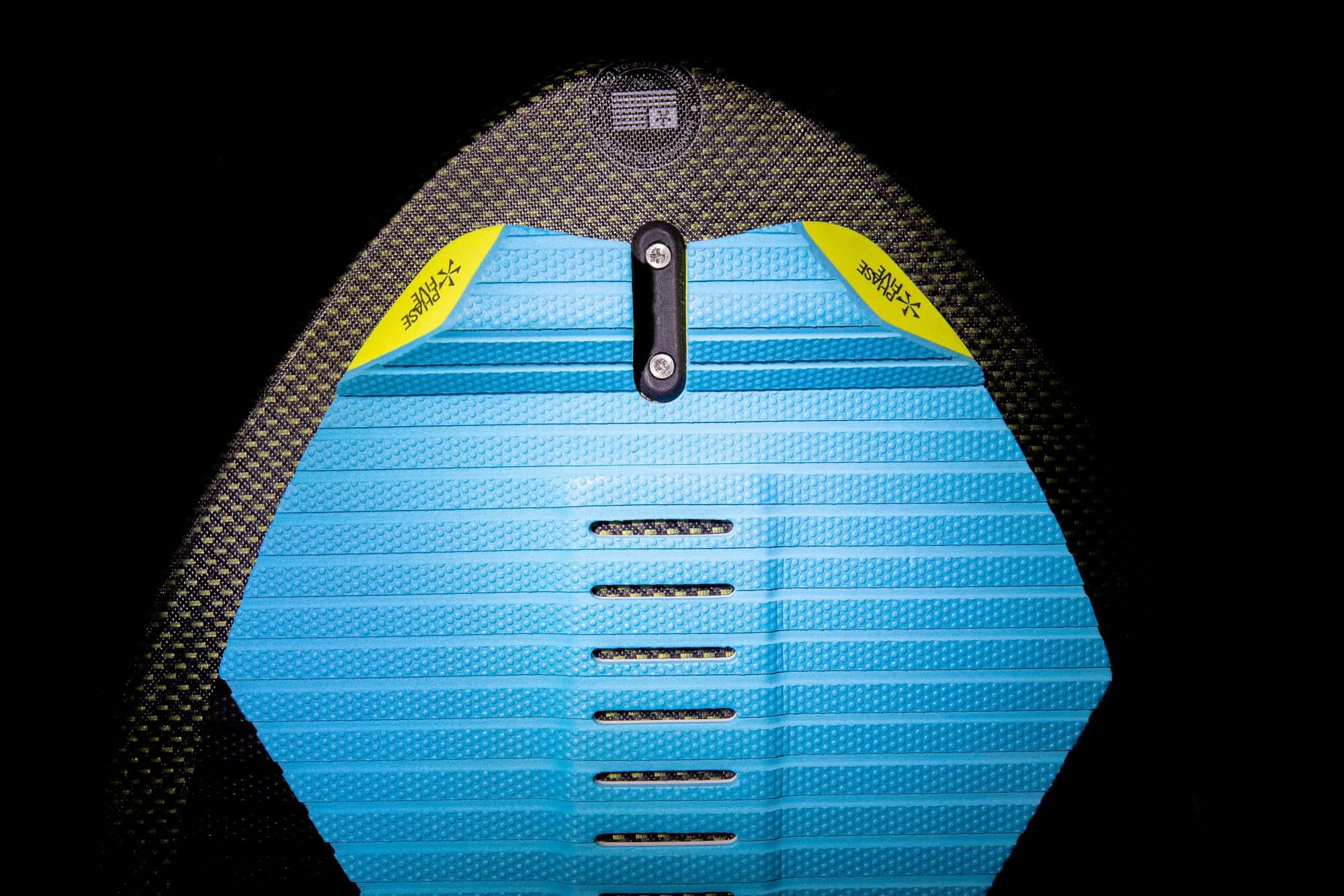 A Phase 5 2024 Key Jett Shreds Wakesurf Board with a Single Fin Setup on a black background.