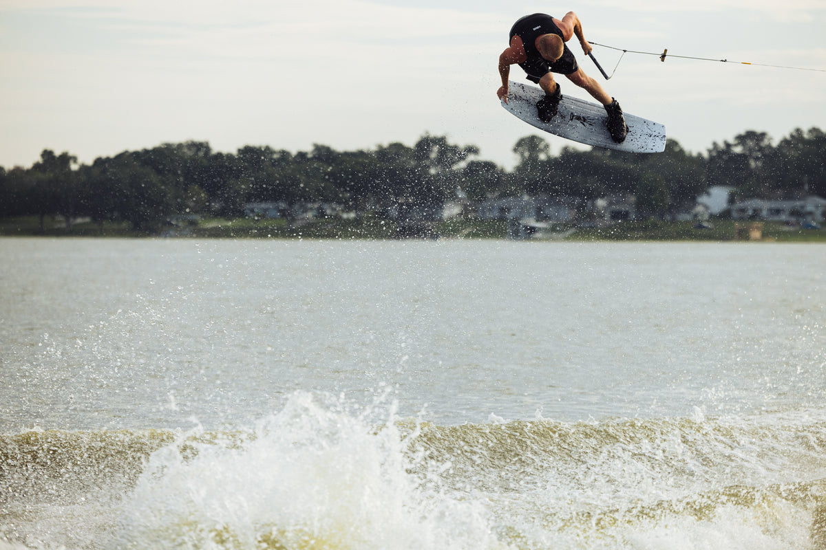 Liquid Force Origin Wakeboard | Rival 6X Bindings 2027