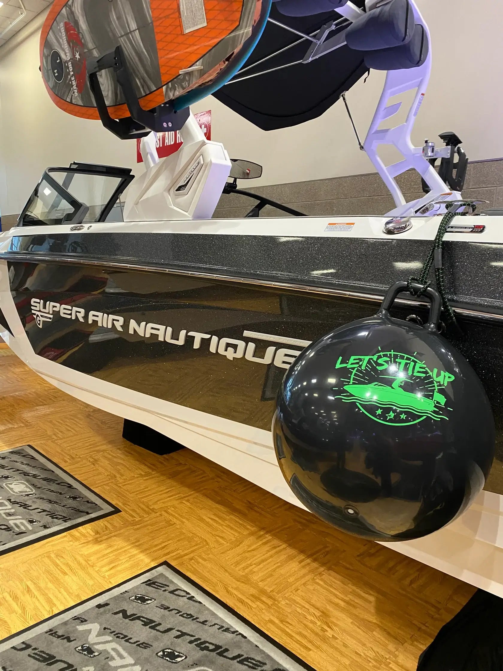 Let's Tie Up Single XL Fender w/ Boatswains Mate Bungee