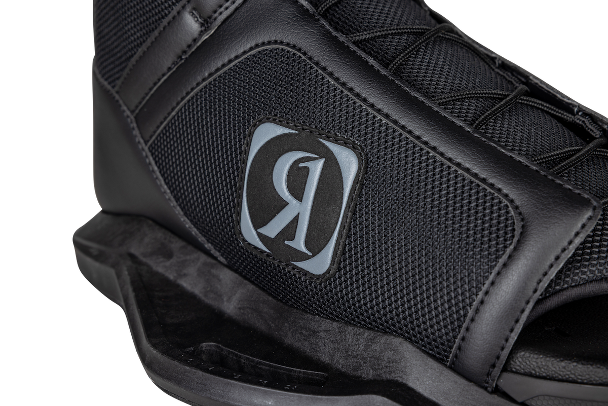 Ronix District Wakeboard | Divide Bindings 2027
