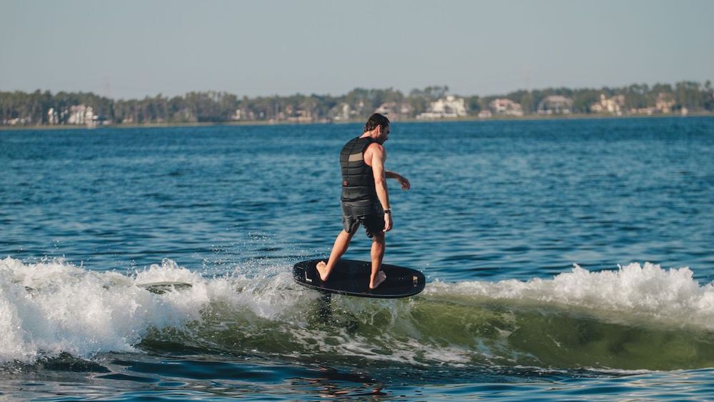 Ronix Blackbird Foil Board